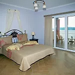 Myrtis Nydri (Lefkada)