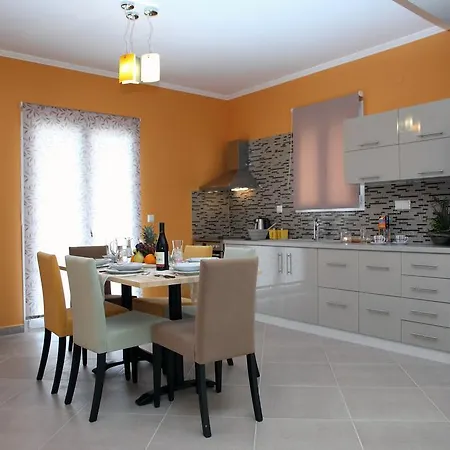 Myrtis Villa