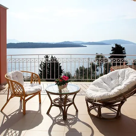 Villa Myrtis